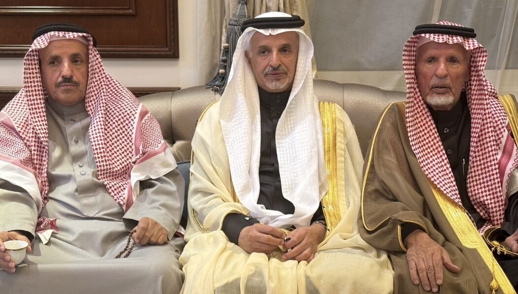 ضيافة معالي الشيخ عبدالله بن مجدوع للشيخ عبدالرحمن بن صيفي واسرة ال صيفي ومرافقيه