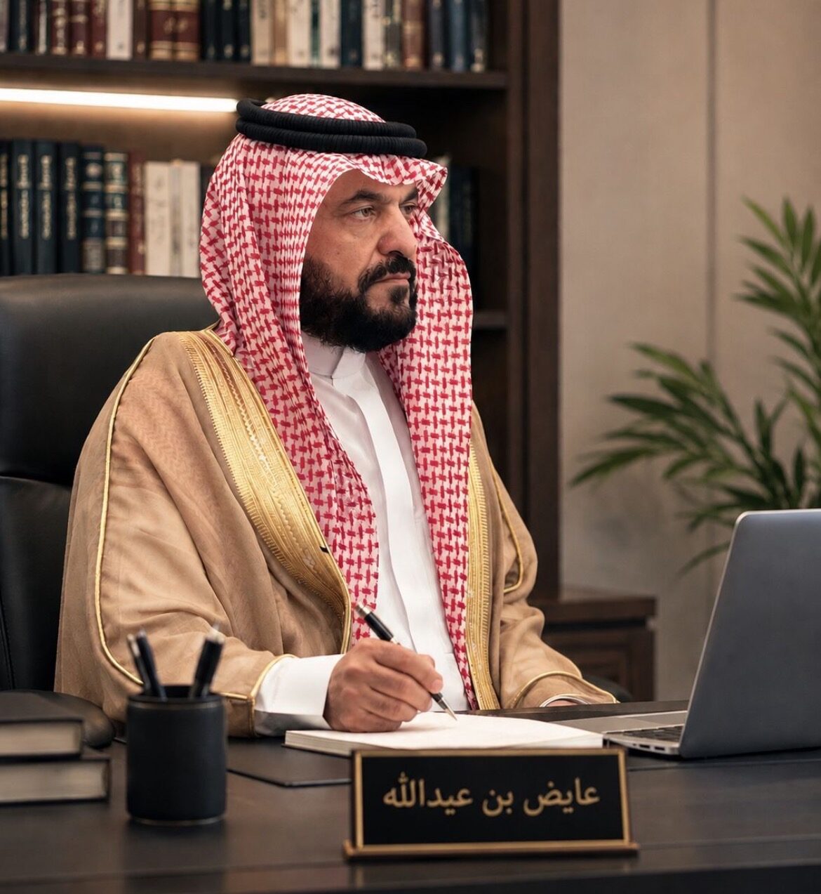 من لي بمثل معالي الشيخ عبدالله بن مجدوع