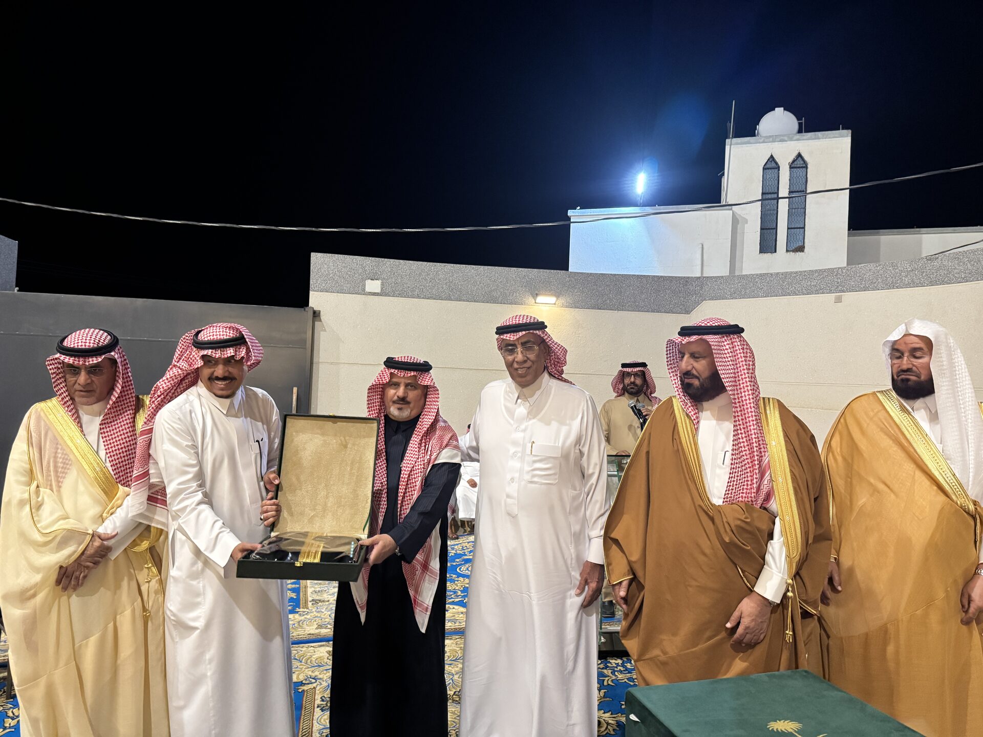 المناسبات